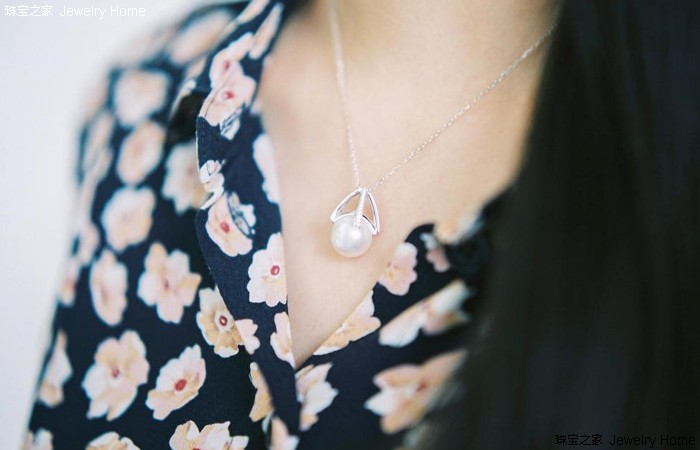 迪丽热巴珠宝全球首戴,迪丽热巴珍珠同款项链