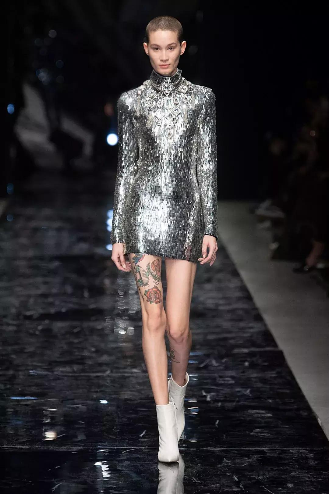 高级灰，经久不衰的百搭色，激情碰撞中造就诗意存在