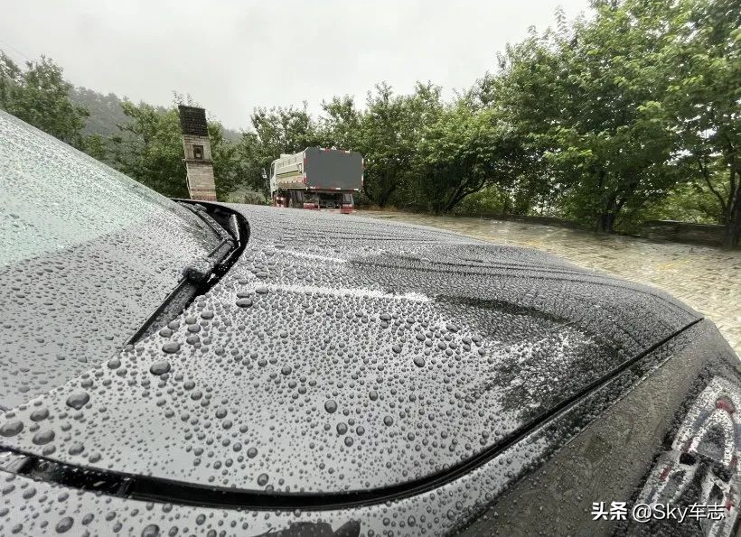 7天3000公里,宝马x57000公里发现烧机油