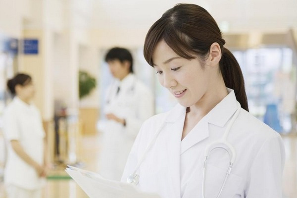 生完孩子如何预防子宫不来月经,生完孩子子宫恢复好会来例假吗