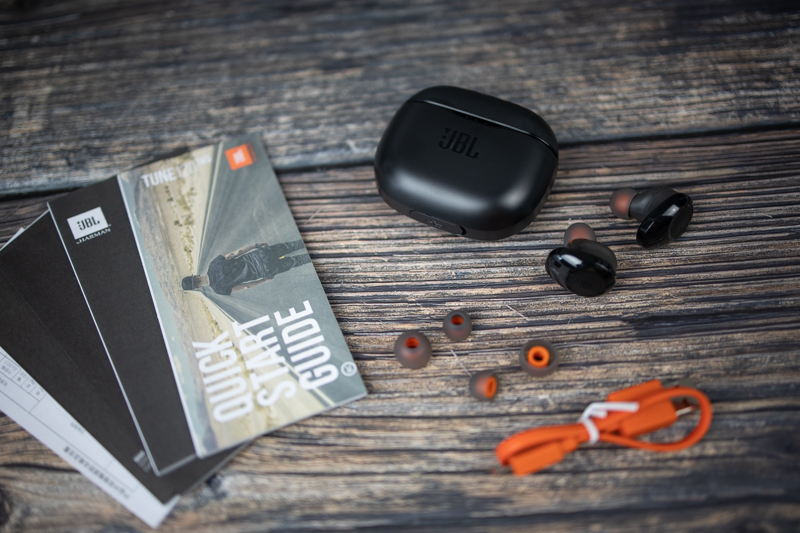 jbltune125tws和100tws区别,jbltune215tws蓝牙耳机评测