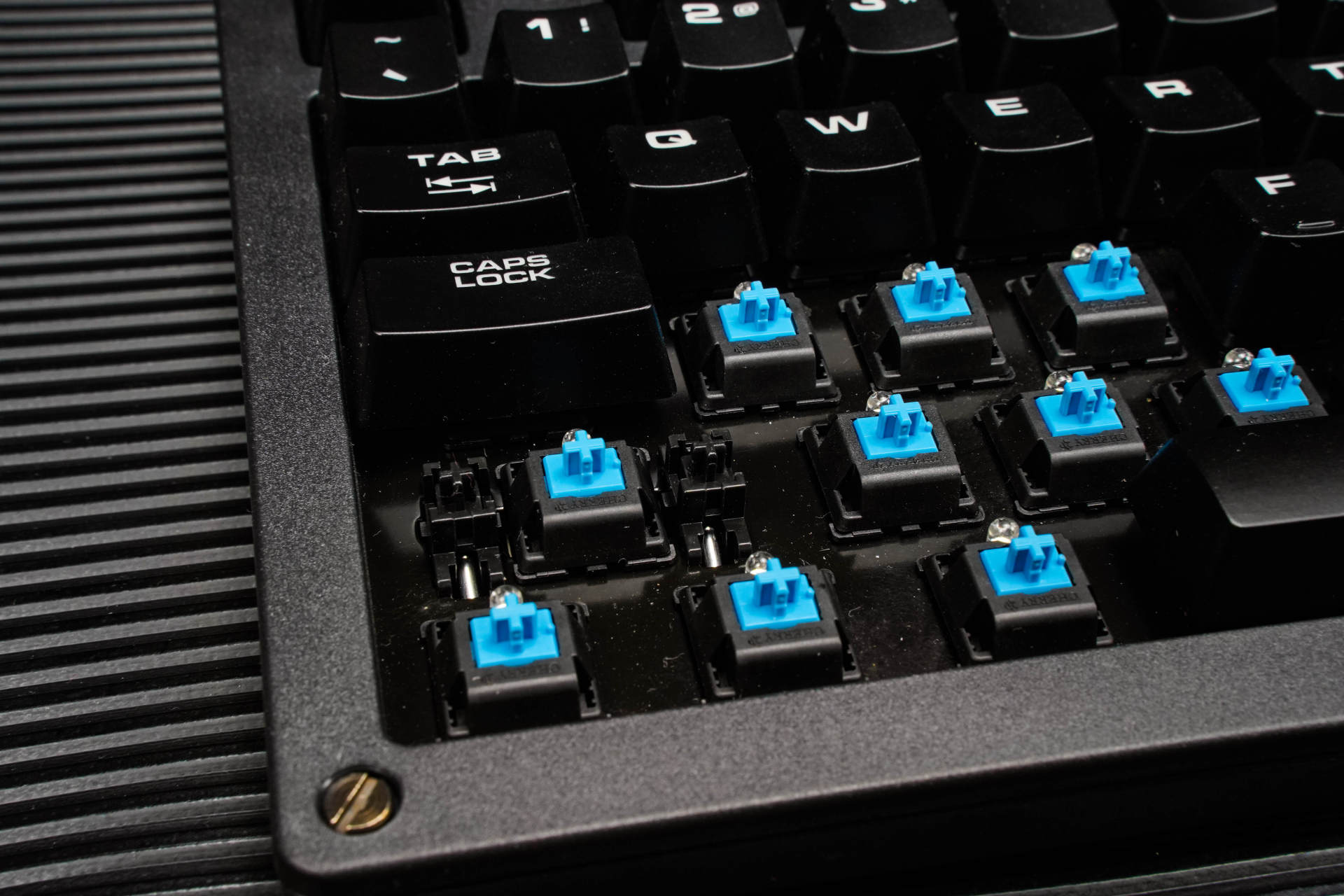 骨伽700k键盘,87键tk950朋克机械键盘