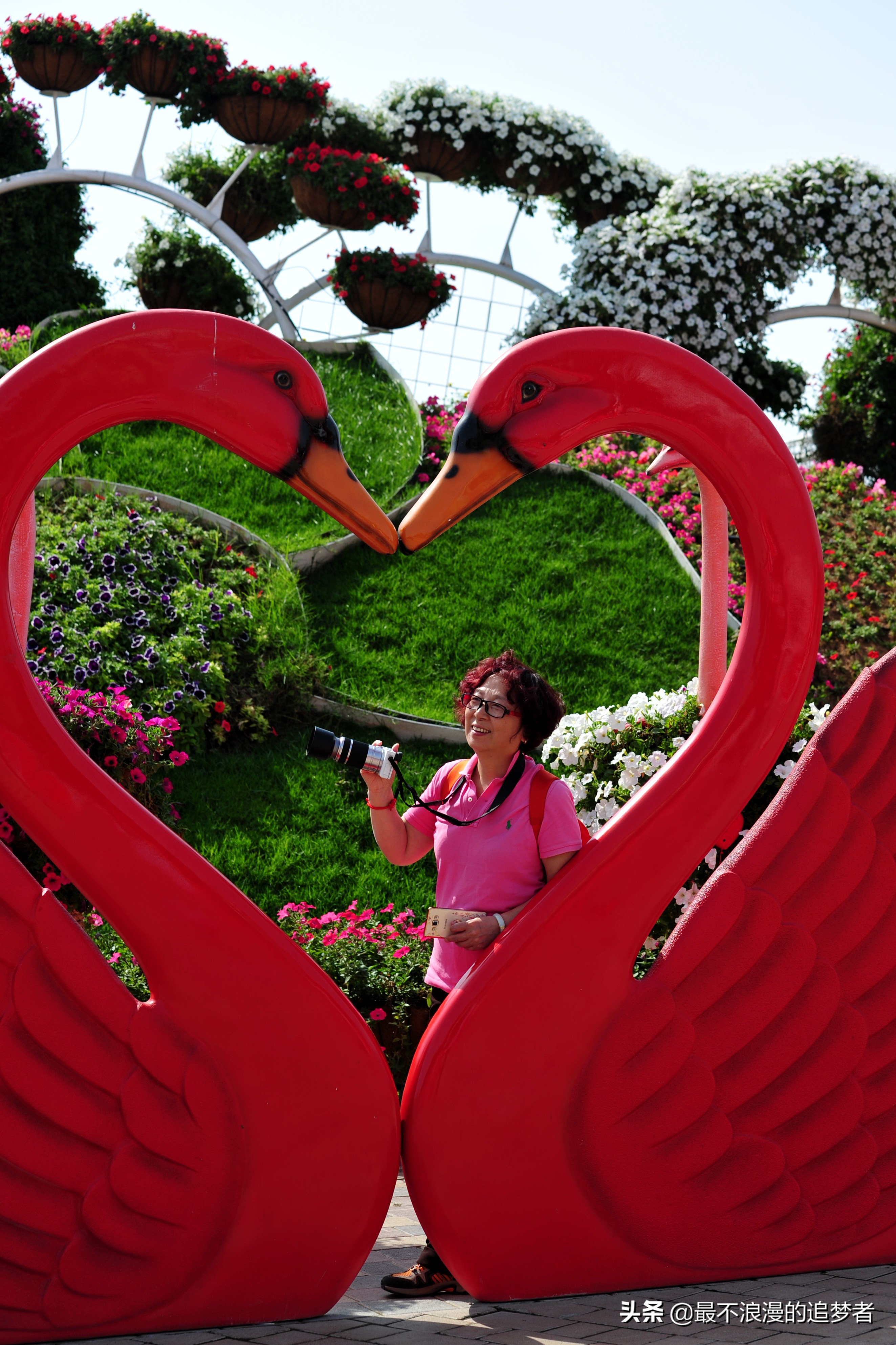 阿联酋迪拜的旅游感想,阿联酋迪拜旅游攻略