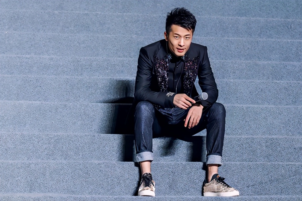 辛巴发家史真实事件,辛巴以前穷了怎么变富人