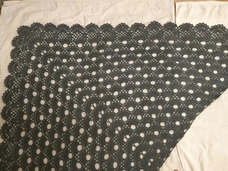 粉红色三角围巾钩织视频教程全集,羊绒线三角披肩围巾的各种织法