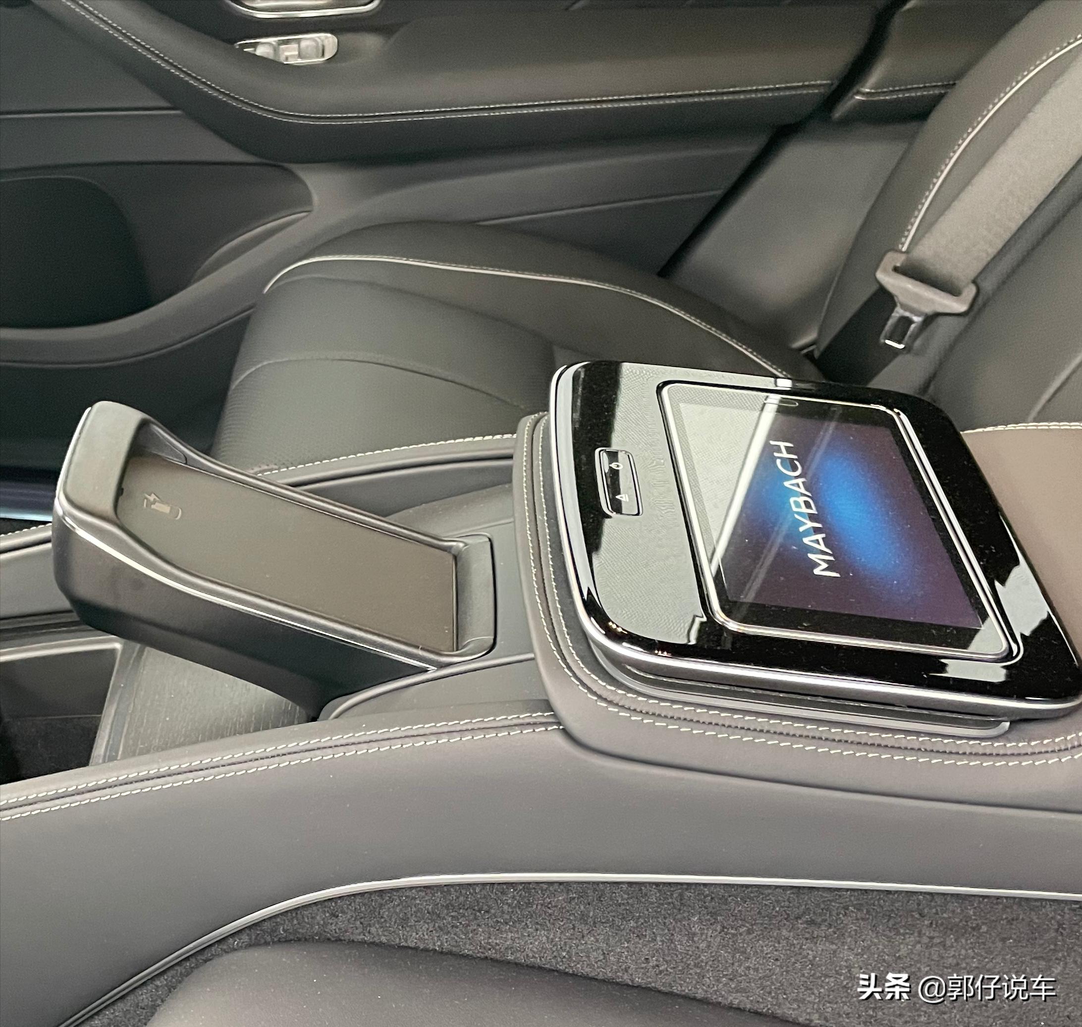 奔驰天花板s600,聊聊不一样的奔驰迈巴赫gls600