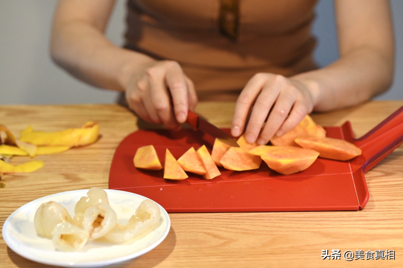 果饮鲜茶鲜榨果汁,荔枝乌龙鲜果茶