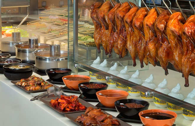 过年美食丰富一家人团圆,全家团圆过大年美味佳肴很丰盛