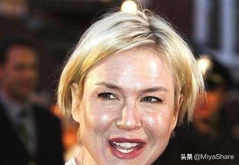 怎样能让底妆干净透亮,想让妆容干净持久选对底妆很关键