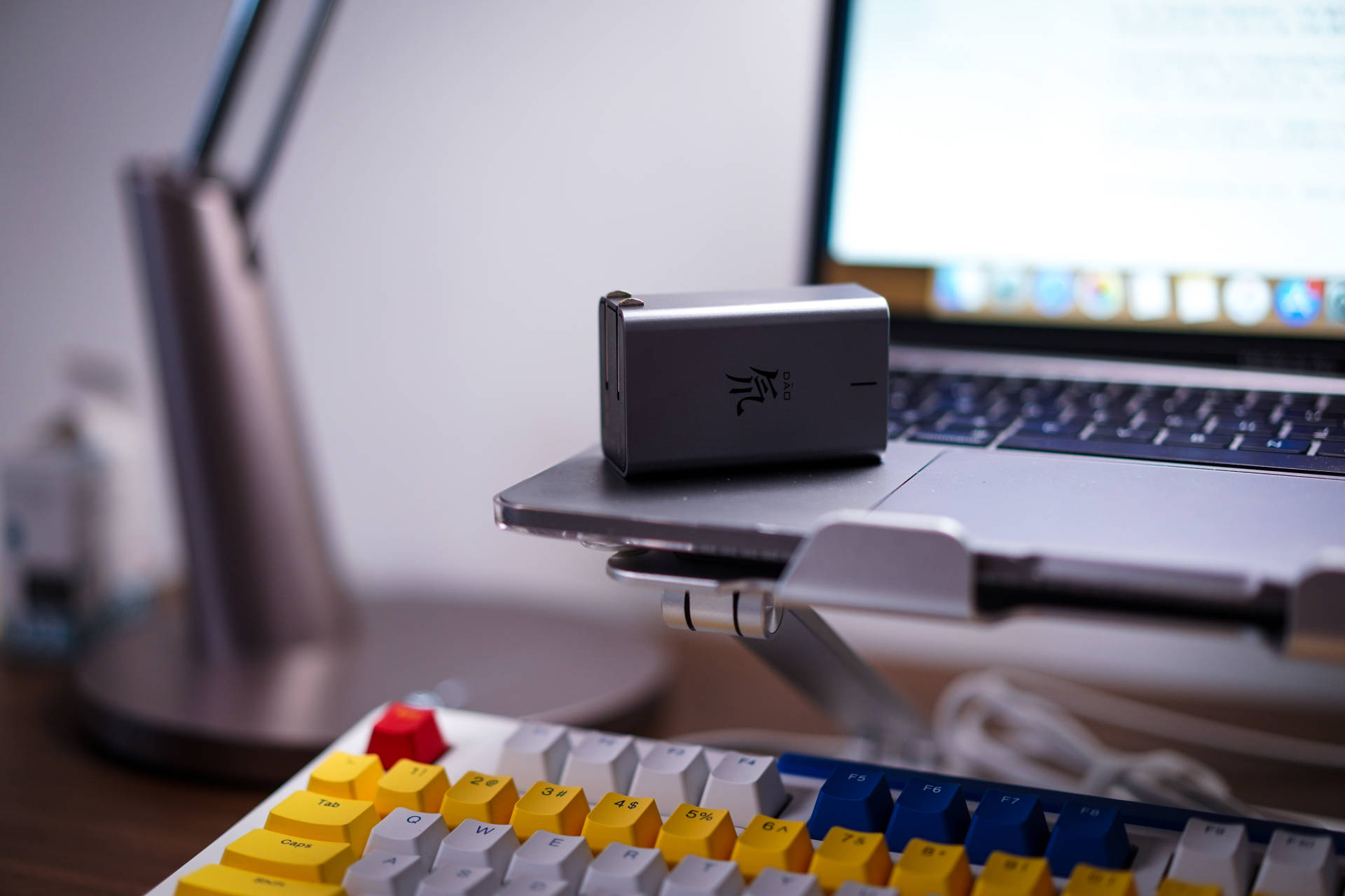 换完Mac又血亏2000,6000字聊聊好用的打工人苹果配件