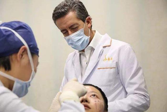 那些美容的人后来怎么样了,那些学美容的女孩最后怎么样了