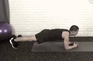 如何练出胸肌和腹肌,怎么能练出八块腹肌