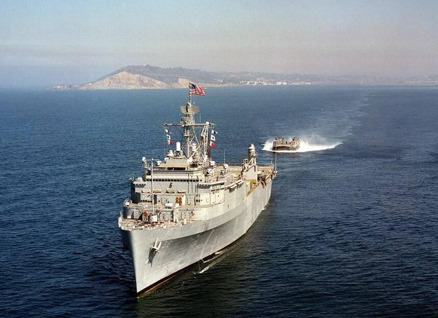 被绿的法国，苟且的澳大利亚，当美国的盟友为何没有善终？