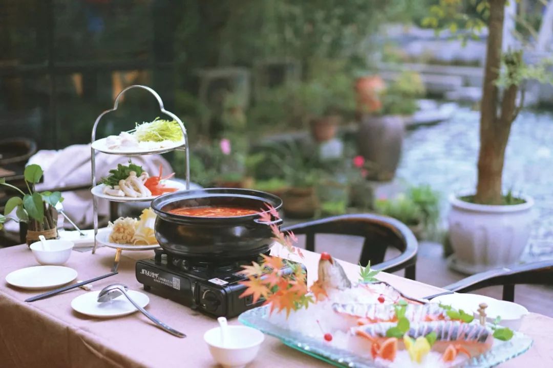 青城山打卡地隐遇谷私汤温泉民宿,青城山雅上一宿温泉酒店是真温泉