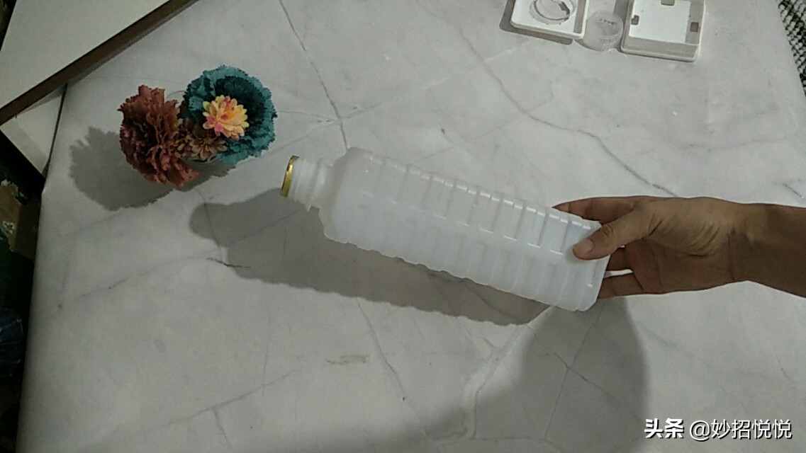 长虫子的面还可以吃吗,长虫的面条还能吃吗