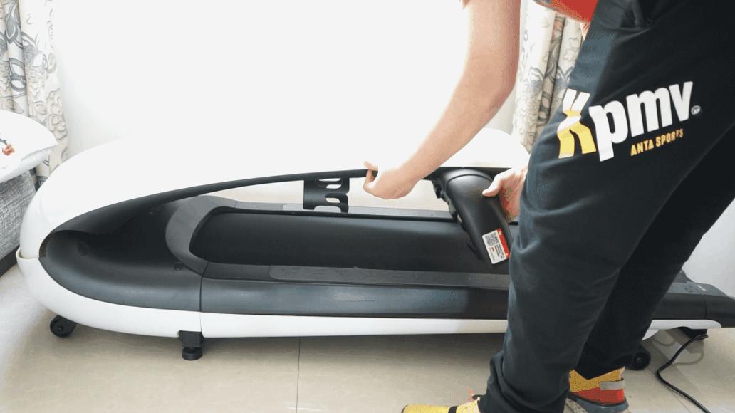 不用花钱在家也能健身跑步机,摩托艇跑步机