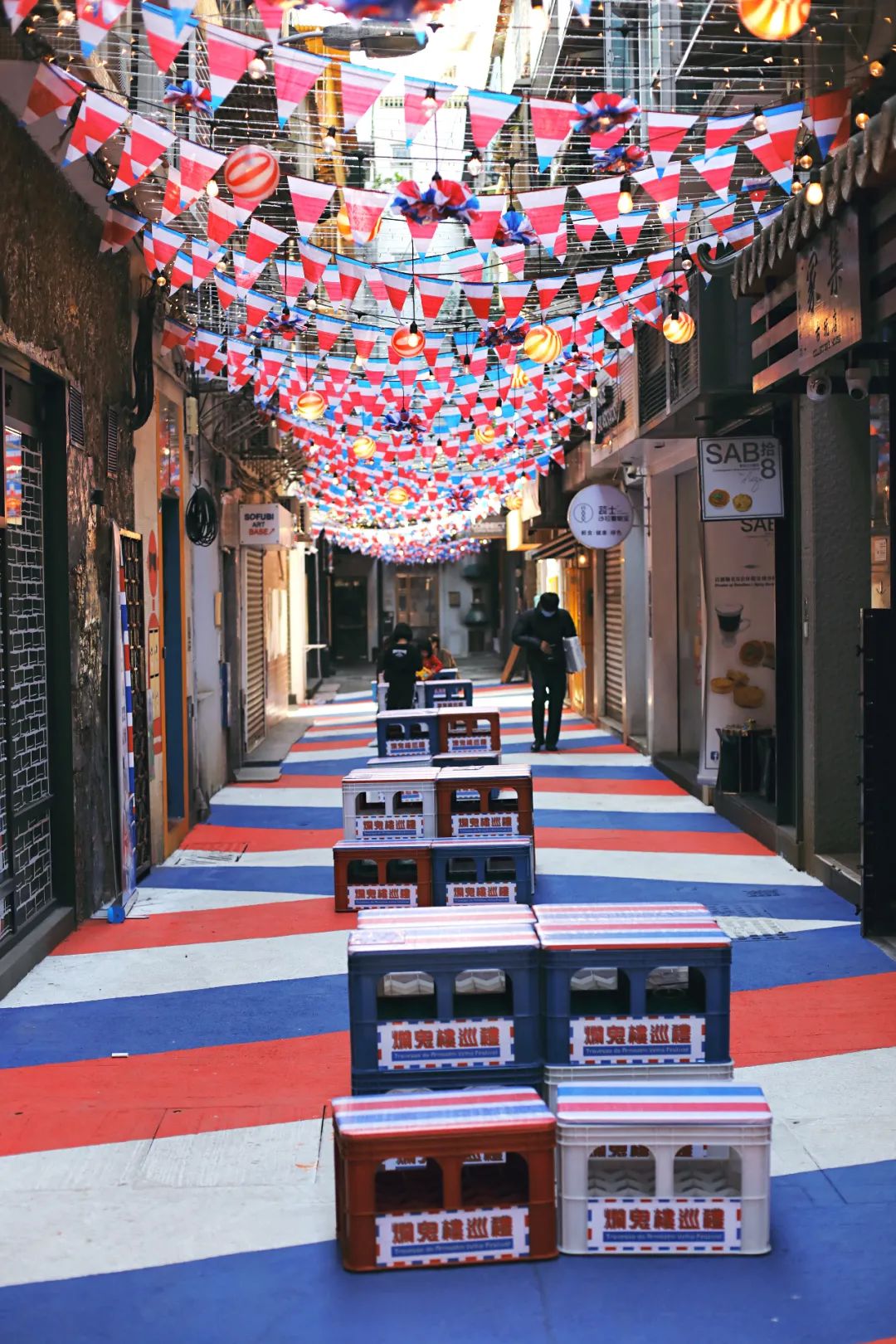 烂鬼楼巡礼?红白蓝街?12月澳门旅行,不可错过这个周末集市