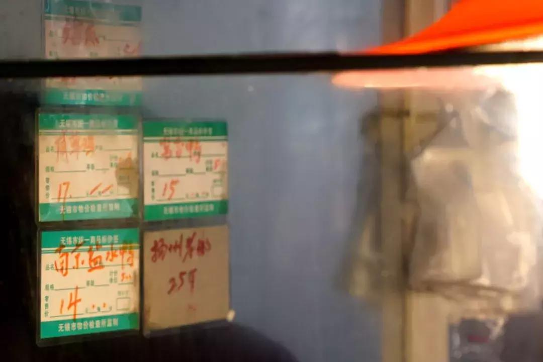 年味｜带上小拖车跟我走！这里买年货实惠好吃