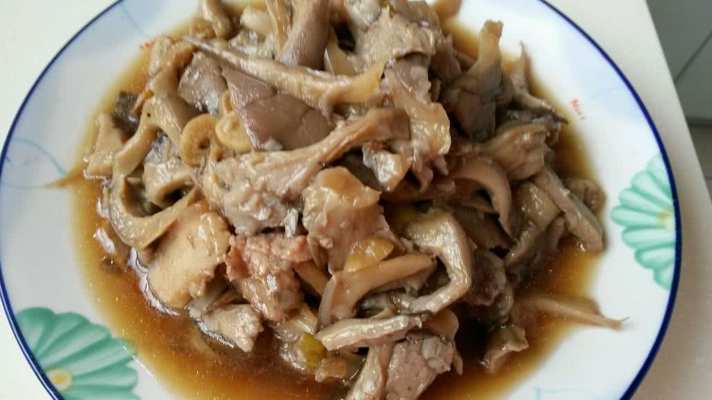 鲜平菇打成浆栽培平菇,平菇基地规模化平菇栽培