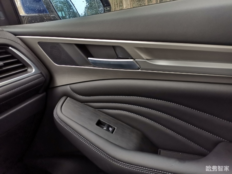 试驾H6国潮款超豪华,哈弗最新款f7试驾视频