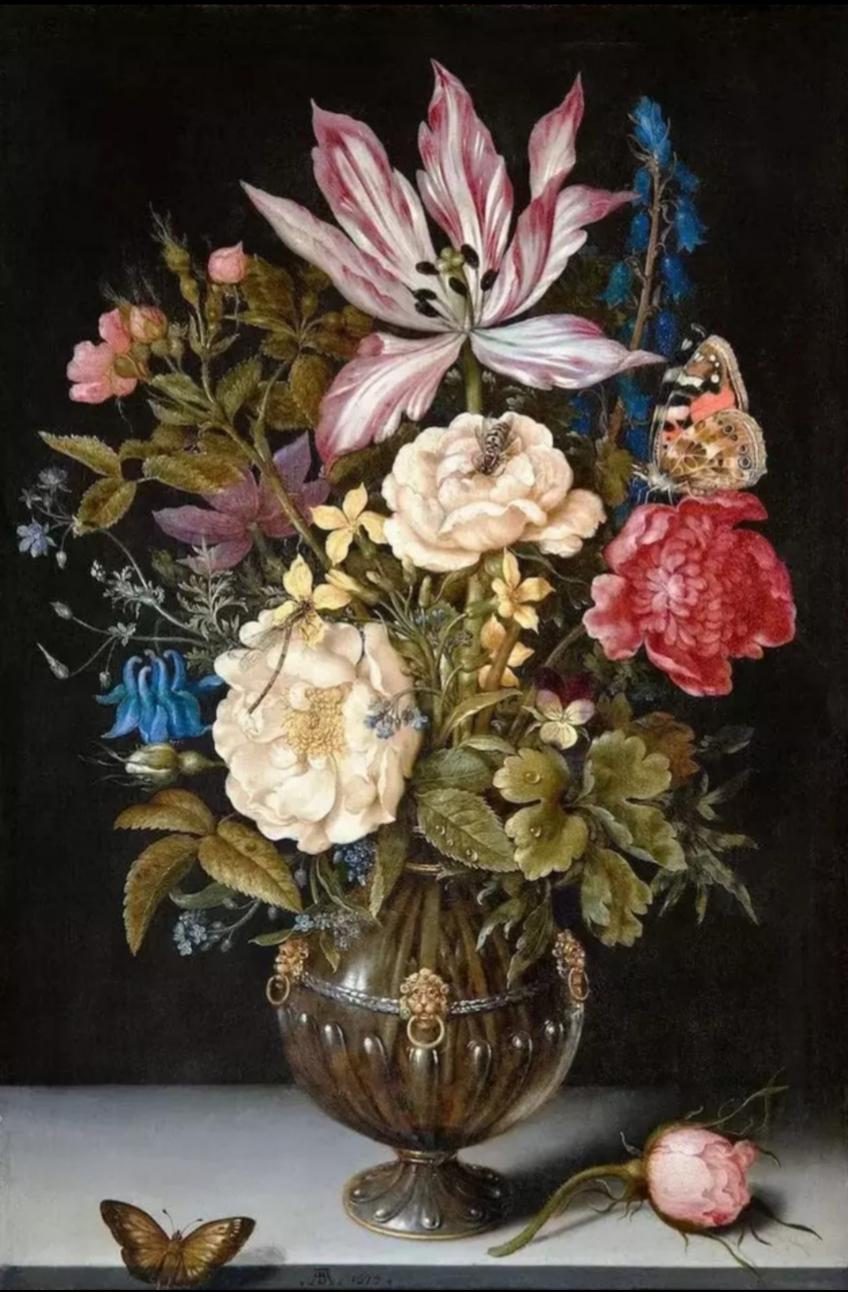 从地产销售到知名花艺师，是热爱，是坚持，也是花束的独特绽放