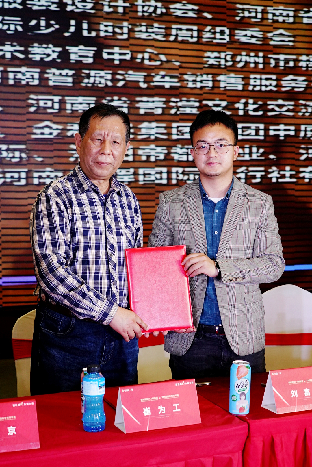 第六届郑州国际少儿时装周,亲子时装秀国潮