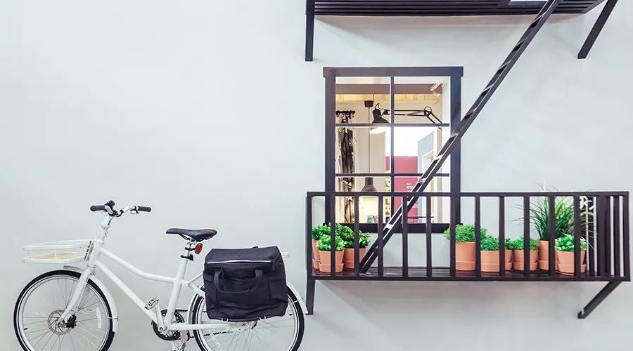 两个人慢慢的陌生了没话说了,两个人没话说了还有必要在一起吗