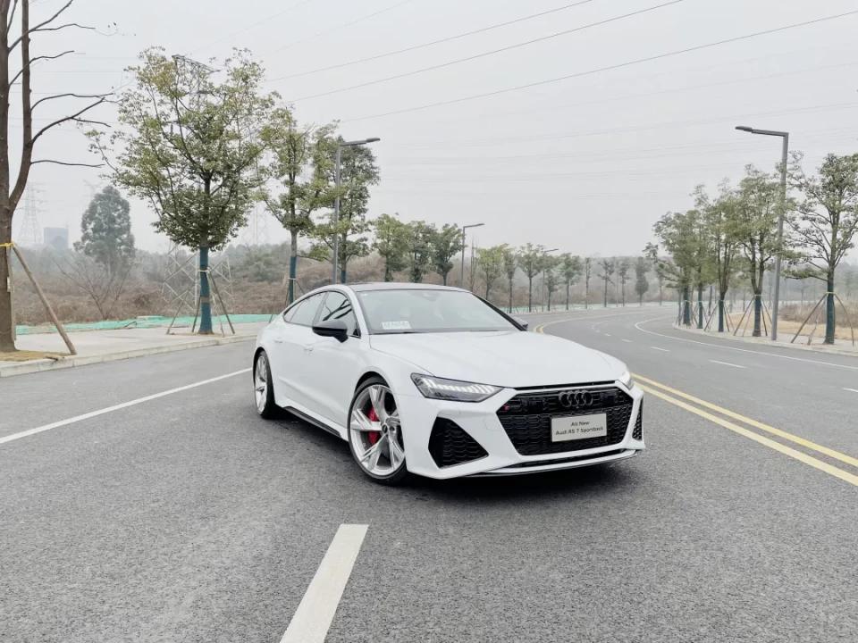 奥迪rs7体验,奥迪rs7真实体验