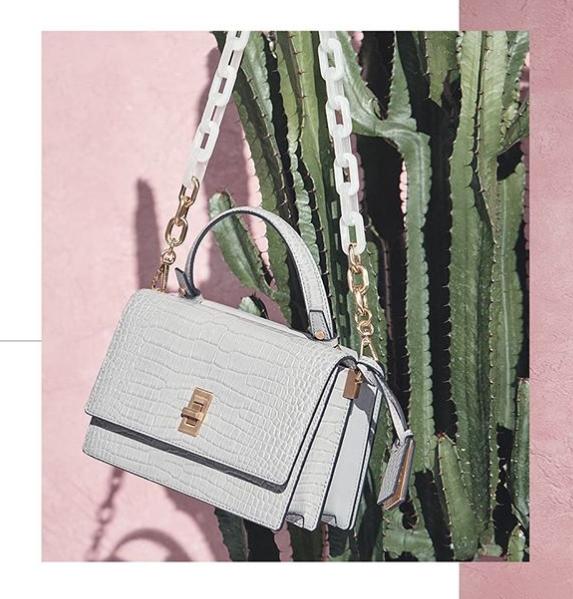 金喜爱朴海俊韩素希,金喜爱韩剧双女主