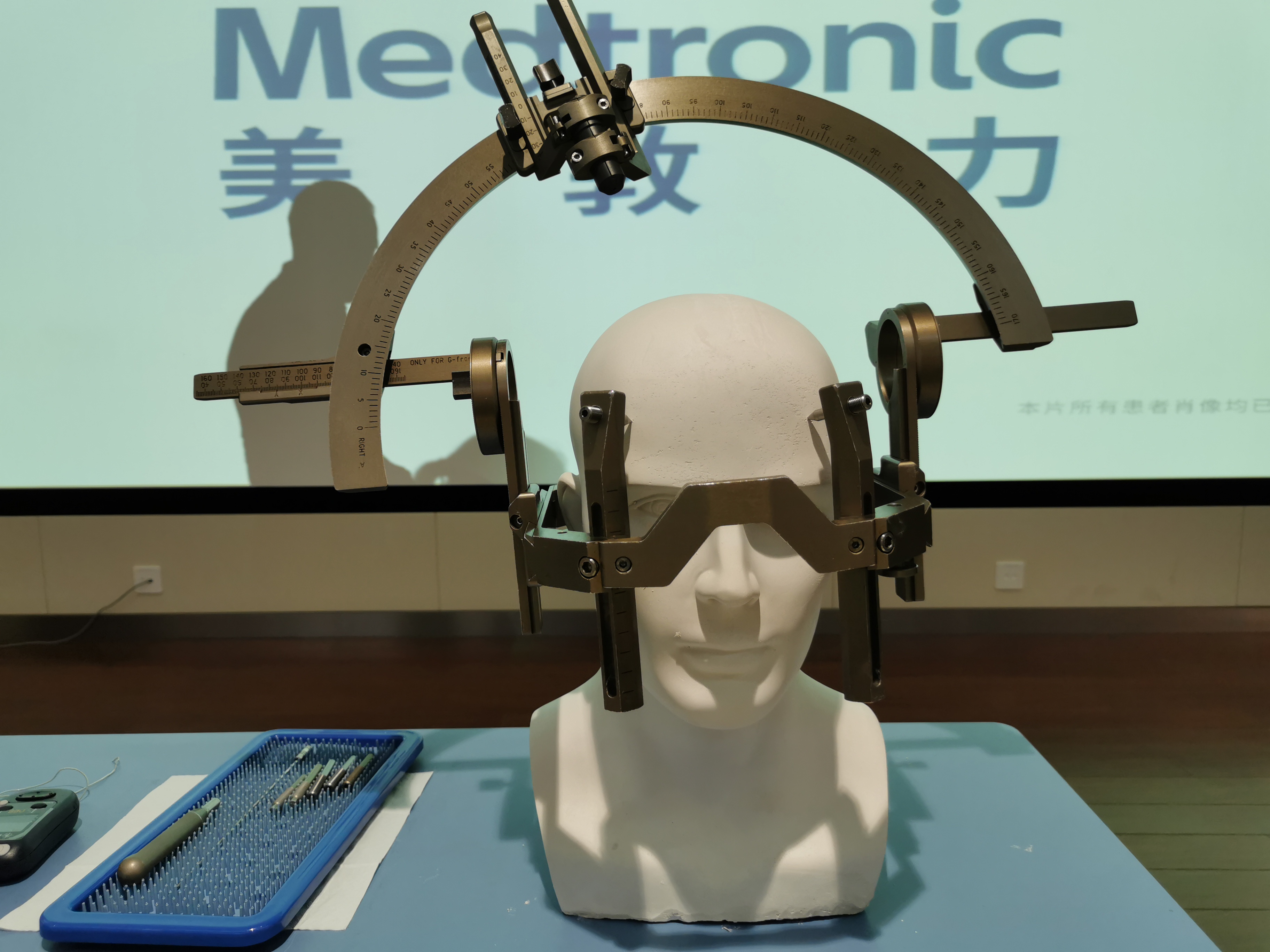 震颤、僵直、行动不便怎么办“神”科技来帮忙