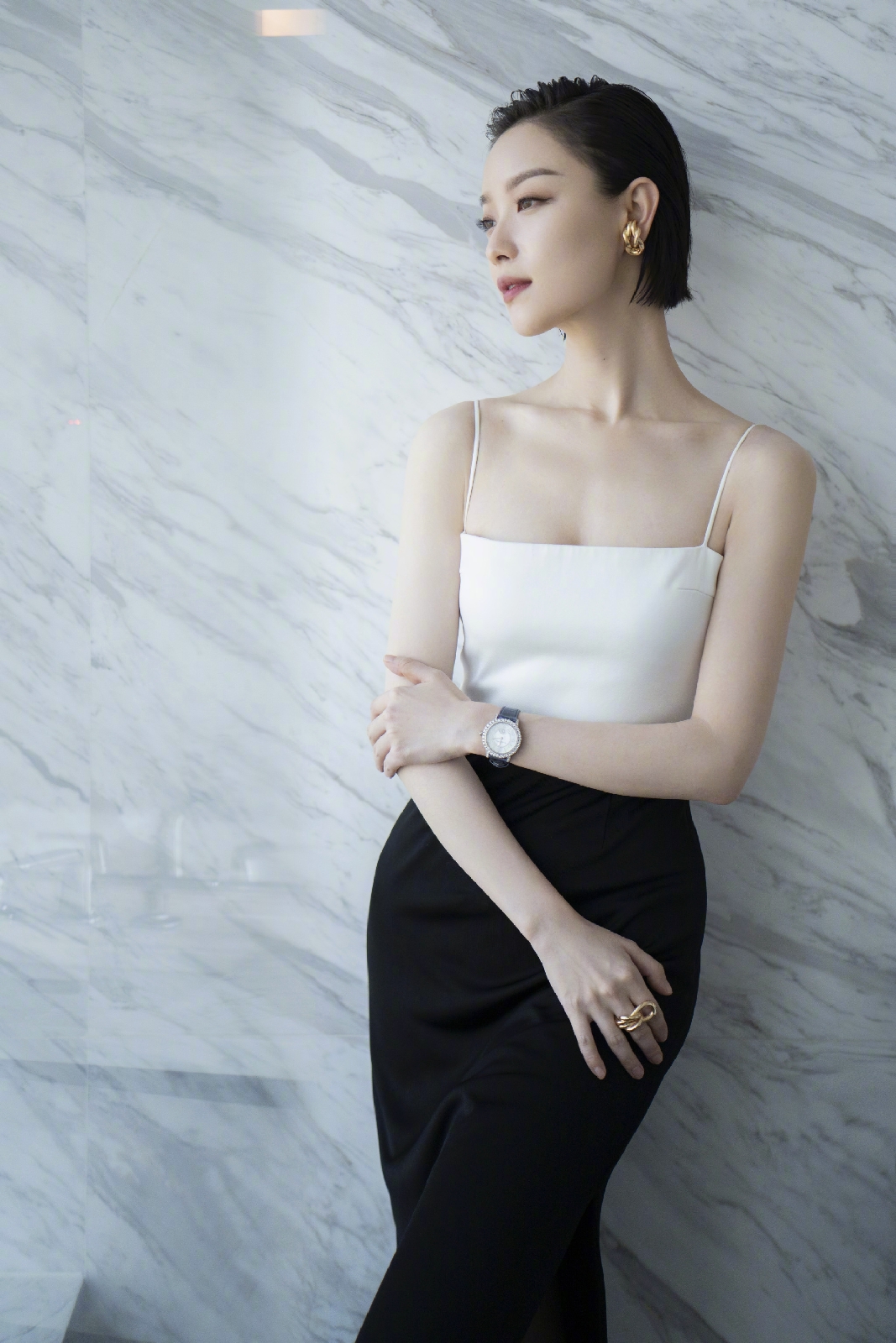 简约风黑白穿搭,简约风格看起来高级穿搭