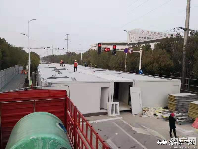 一条长长的生命线,一条生命线新疆