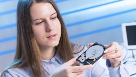 电脑硬盘分别都是什么功能,电脑sata硬盘接口图解