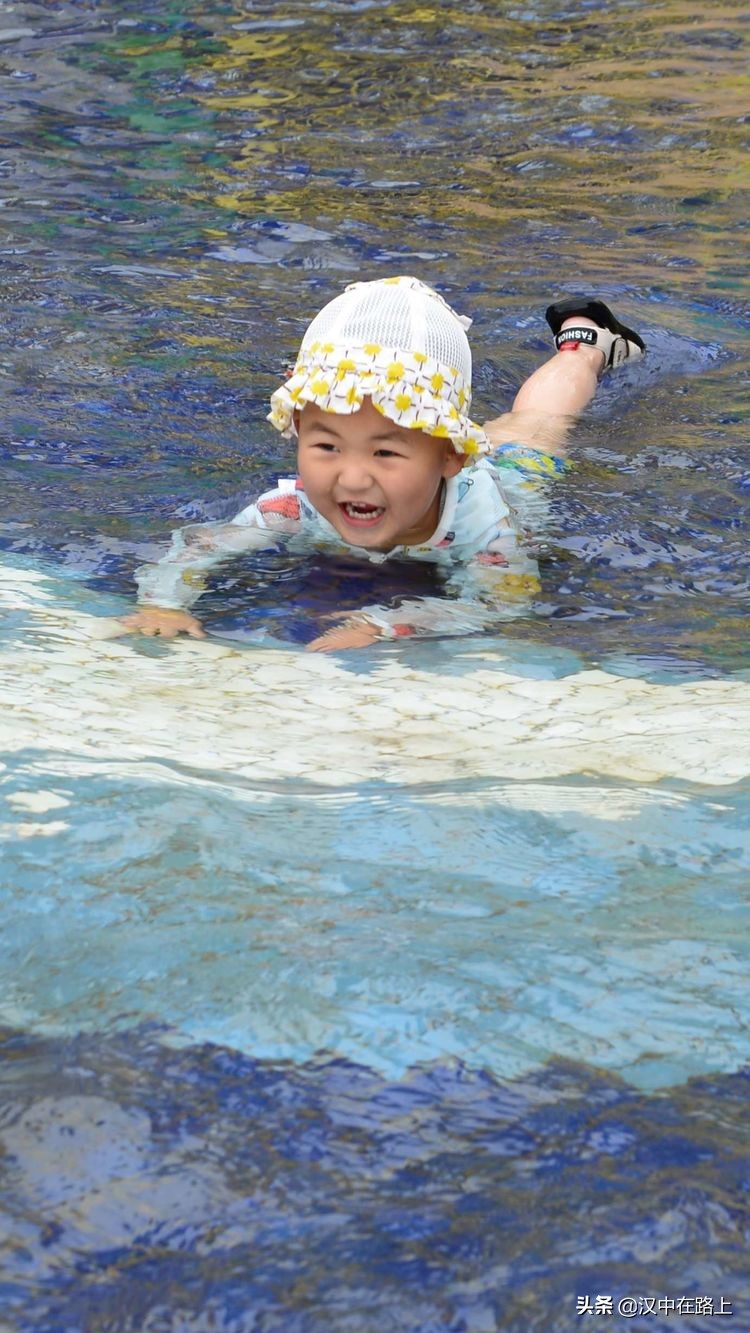 汉中市留坝县中国栈道欢乐水世界,汉中去留坝水世界攻略