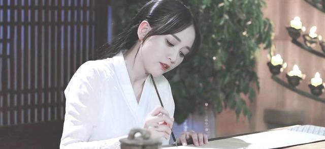 陈乔恩晒过敏照双腿上布满红疹,陈乔恩自曝对寒冷天气过敏