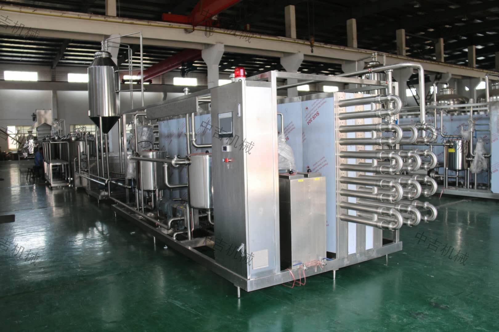 全套果汁饮料加工设备厂家,果汁饮料生产线设备