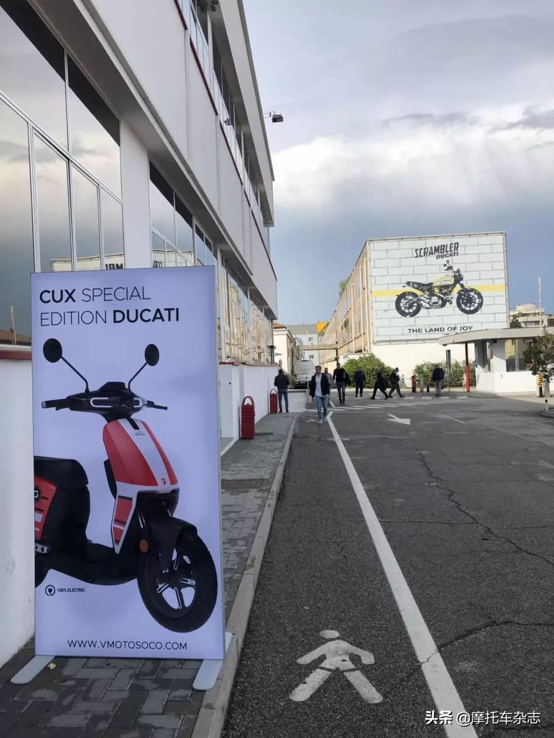 arairx7x杜卡迪碳纤维联名多少钱,杜卡迪电动车最新款