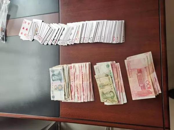 疫情期间违法赌博,常德12人聚众赌博被拘