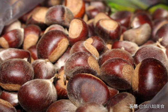 秋天捡了很多板栗怎么储存,秋天要多吃板栗