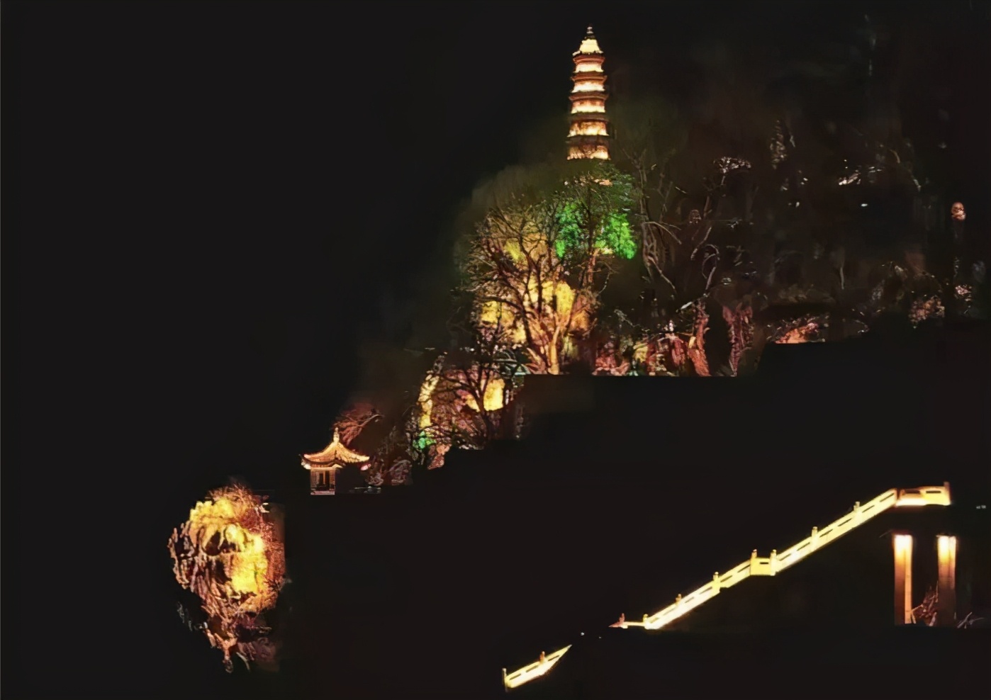 江西第一峰风景,江西省的著名山