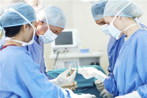 新生儿肺里有胎粪,新生儿肺部吸入胎粪怎么办