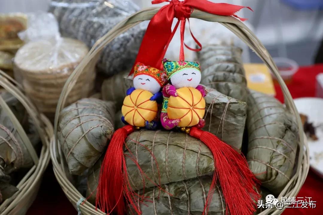 县长变身主播助力农产品销售,县长变身主播推销农特产品