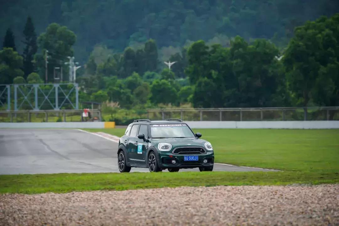 为了这场比赛，我买了一台MINI！