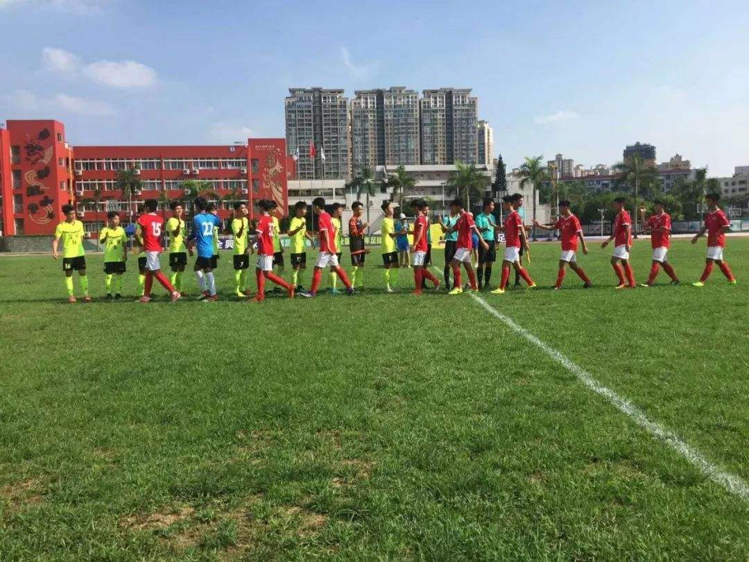 羞不羞！日教练谈中国小球员卧草：有这样的大人教才会这样