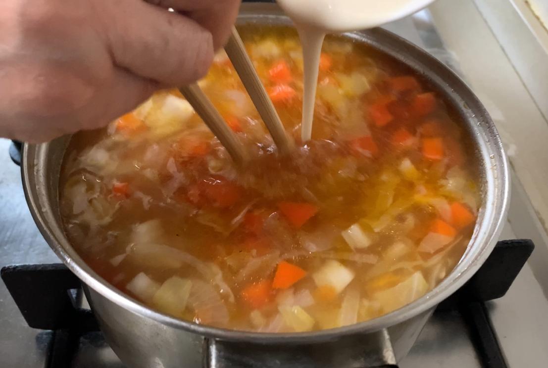 炖完牛肉的汤煮面,炖完牛肉的砂锅去异味