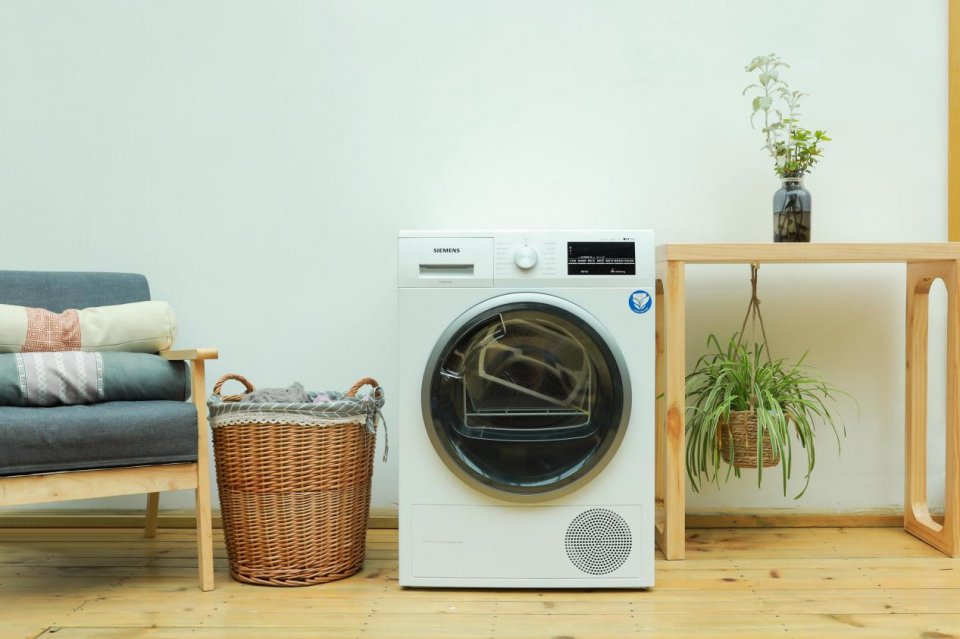 西门子烘干机烘完没有水,西门子烘干机开始怎么打开放衣物