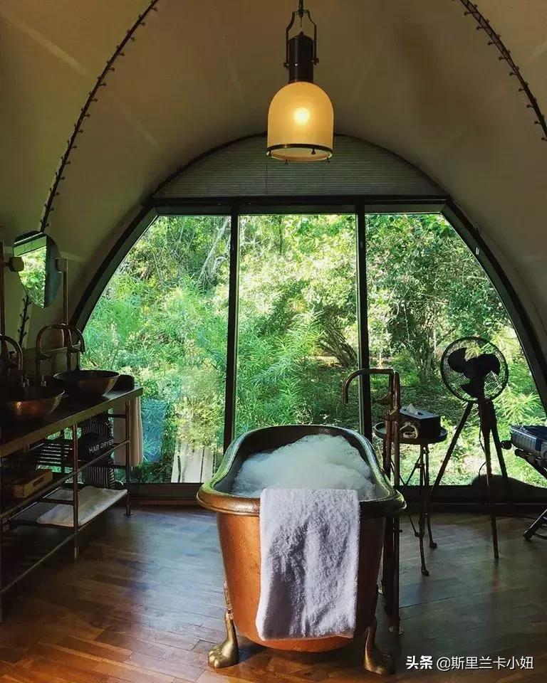 鏂噷鍏板崱缃楄幈澶忔湹,缃楄幈澶忔湹闇嶉】鑻卞紡鑼跺洯