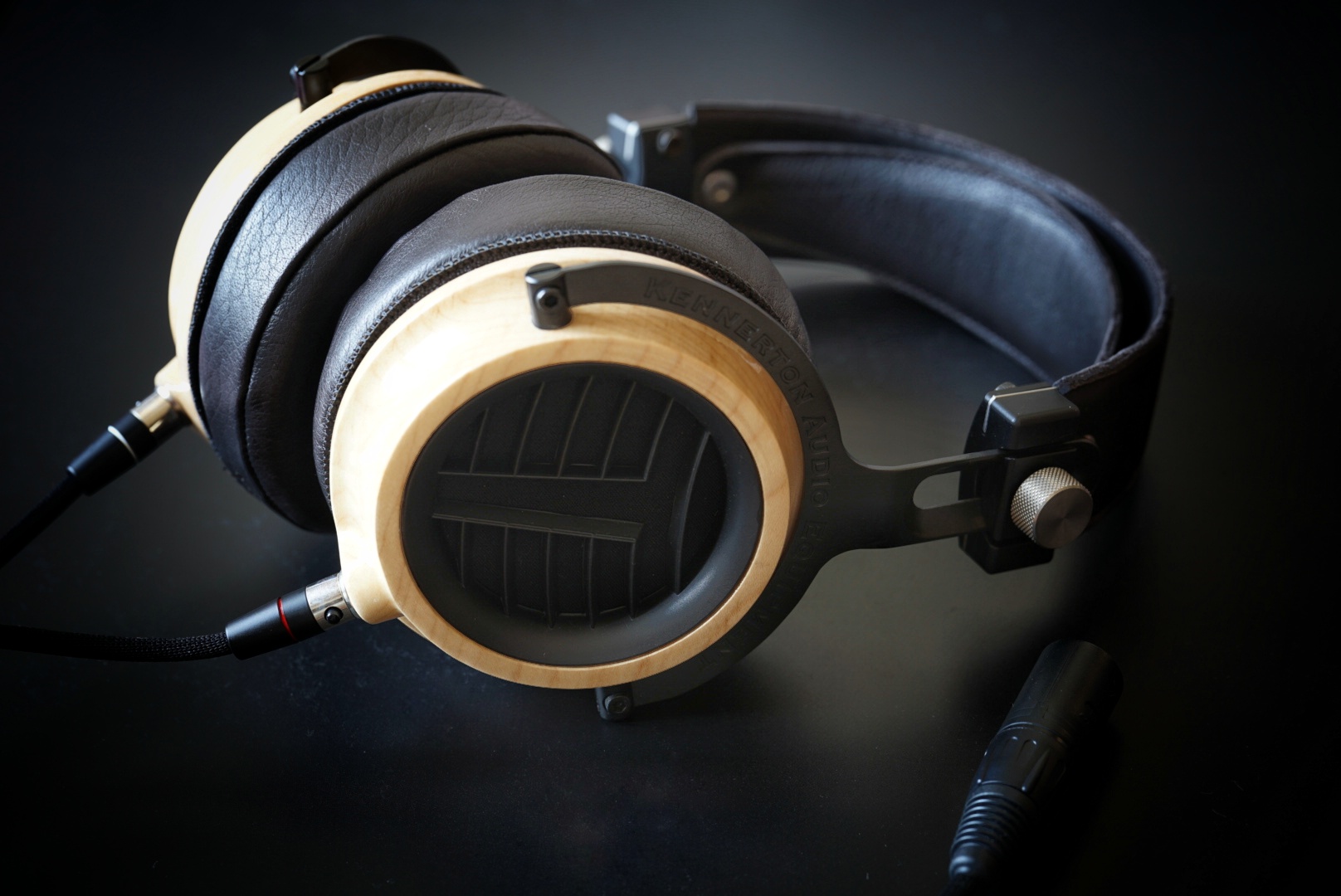 让耳旁,洋溢幸福!售价3W块的苏俄Kennerton参考级平板耳机Thror