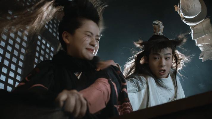 袭胸,下跪,尿裤子,新版《天龙八部》还能再恶心点吗?