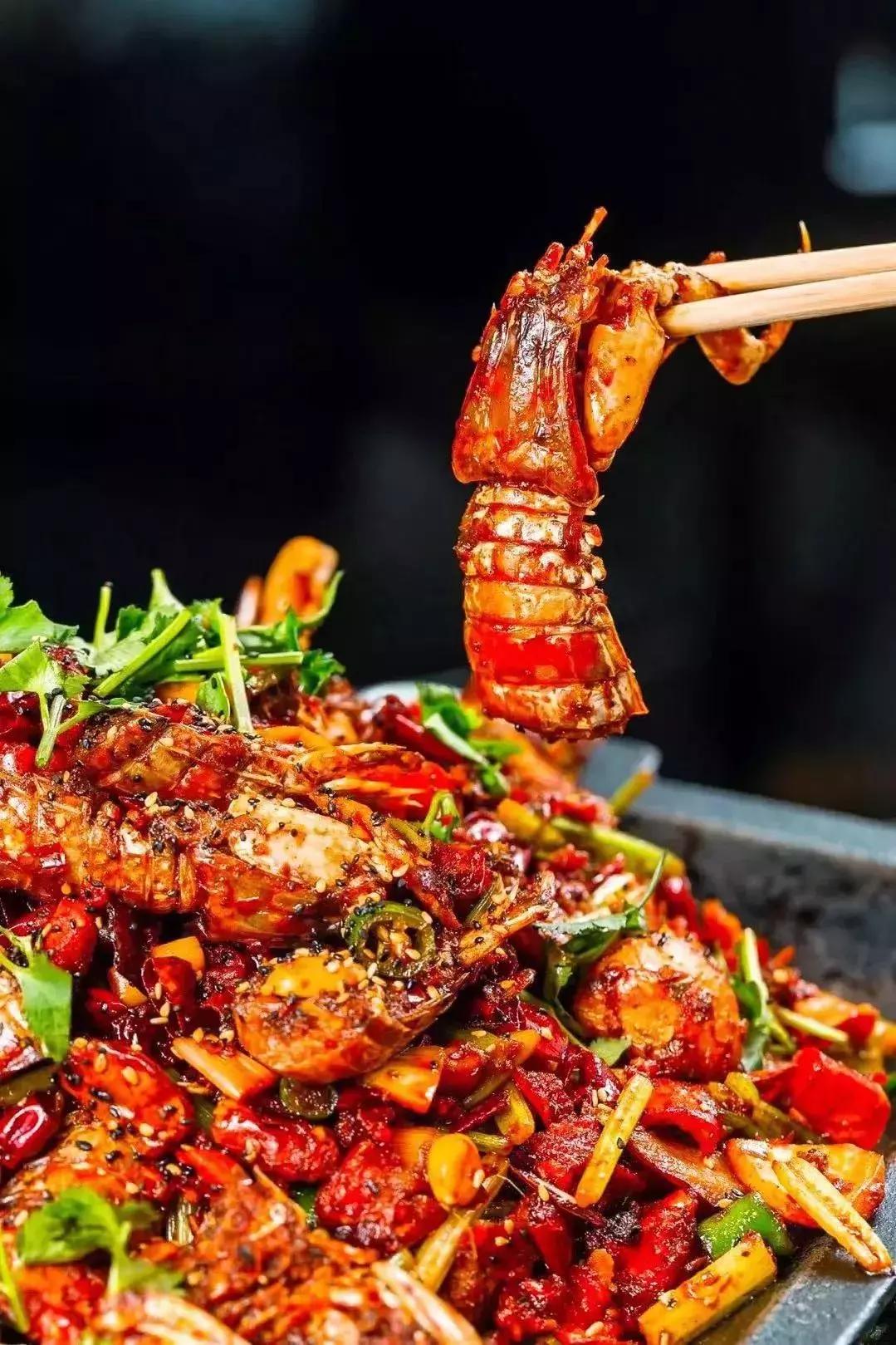 最火爆的炭火牛蛙锅10元,蛙锅牛蛙